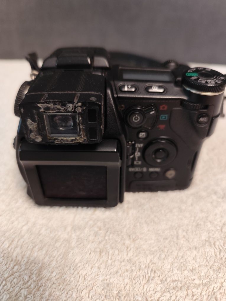 Фотоаппарат KONICA MINOLTA  dimage super fane evf A2