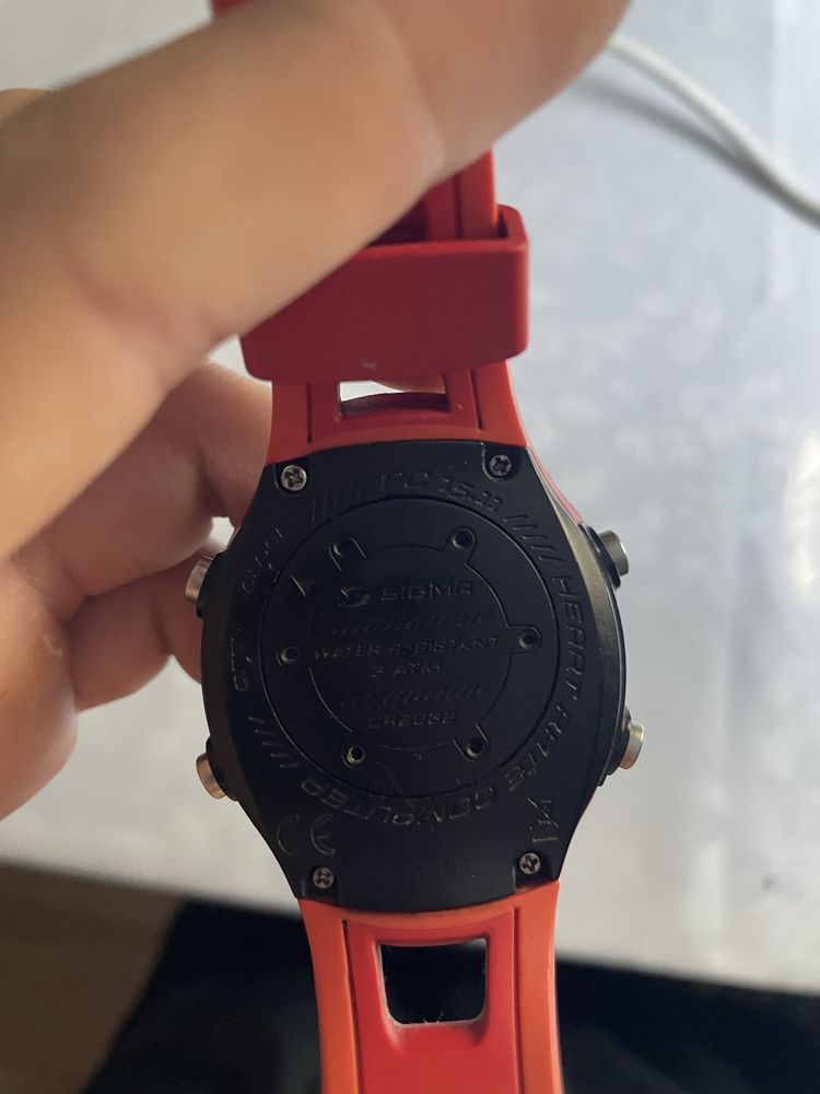 Sigma  pc 15.11 Red