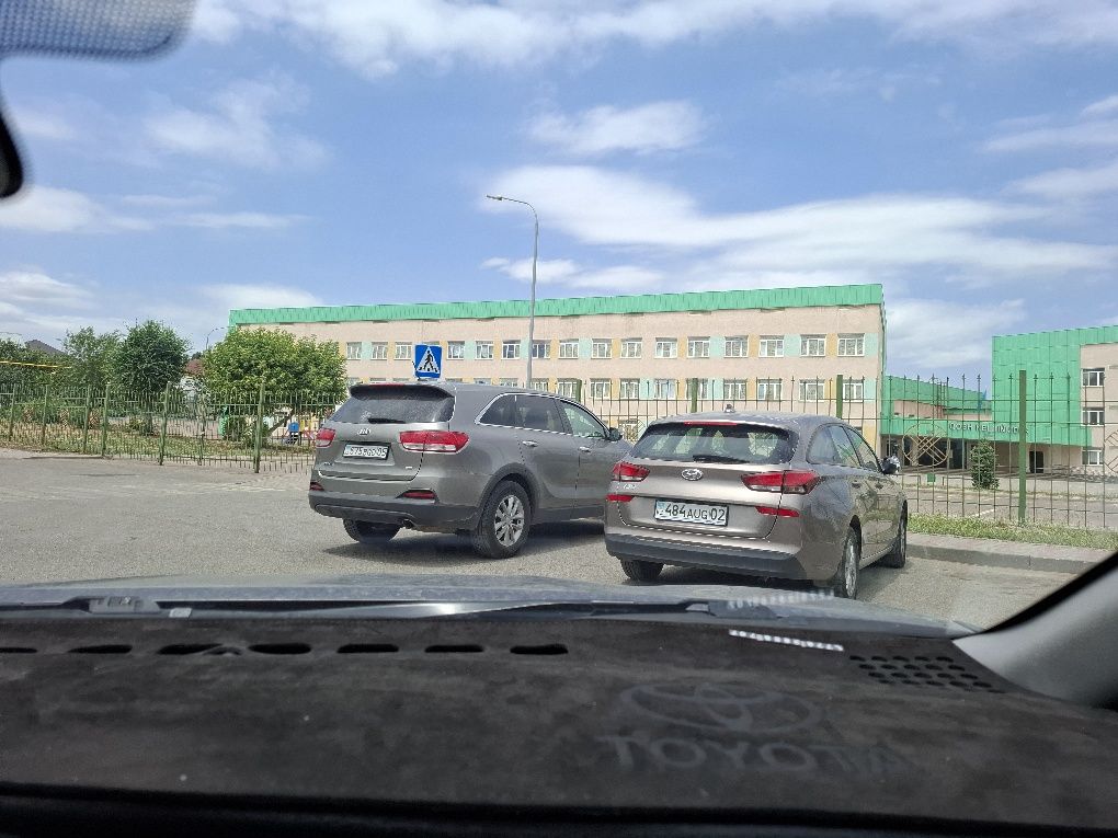 Продам участок с фундаментом.