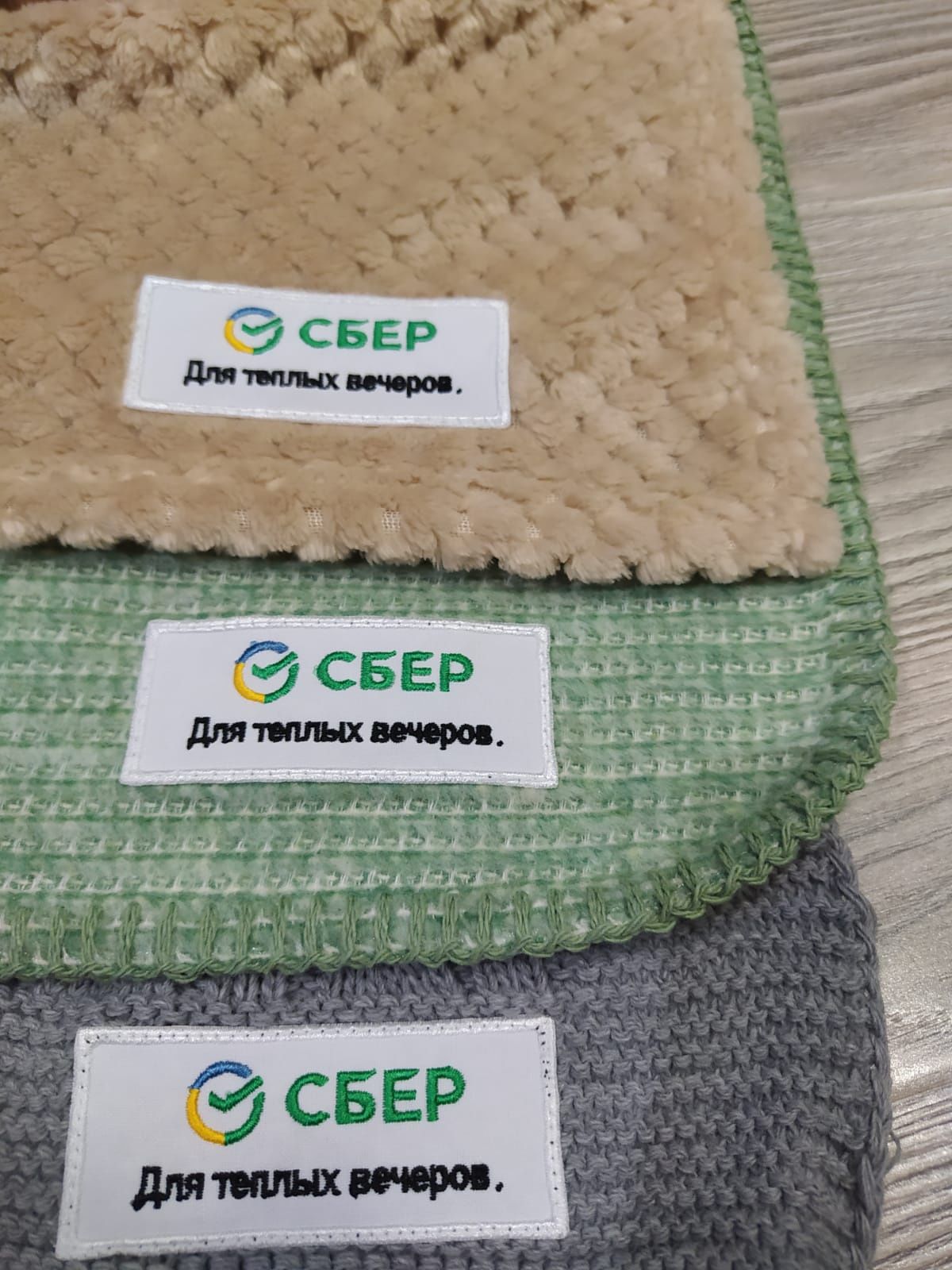 Вышивка компьютерная халаты кофты футболки спецодежда подарки