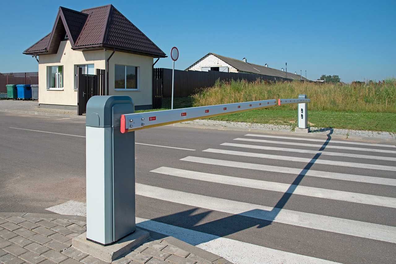 Ремонт ворот! выезд 24/7, секционные ворота Дорхан, Алютех