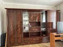Шкаф стол стульясымен сатылады
