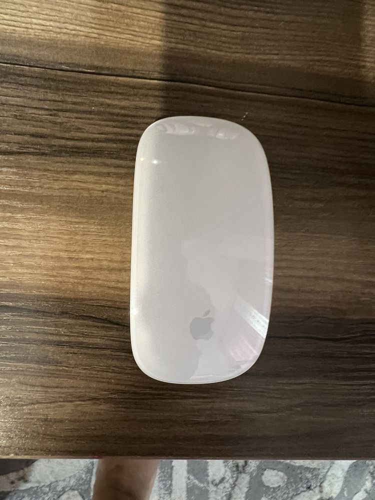 İpad pro 12.9 m2 256 gb +magic keyboard+magic mouse 2+ручка