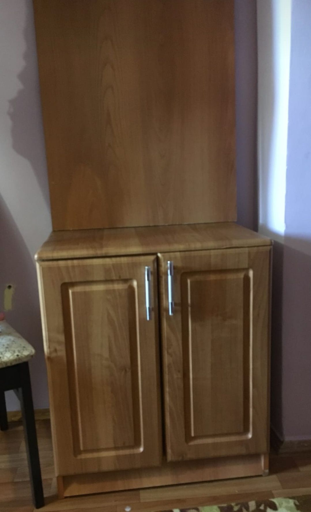 СРОЧНО! Продаётся шкаф для прихожей.