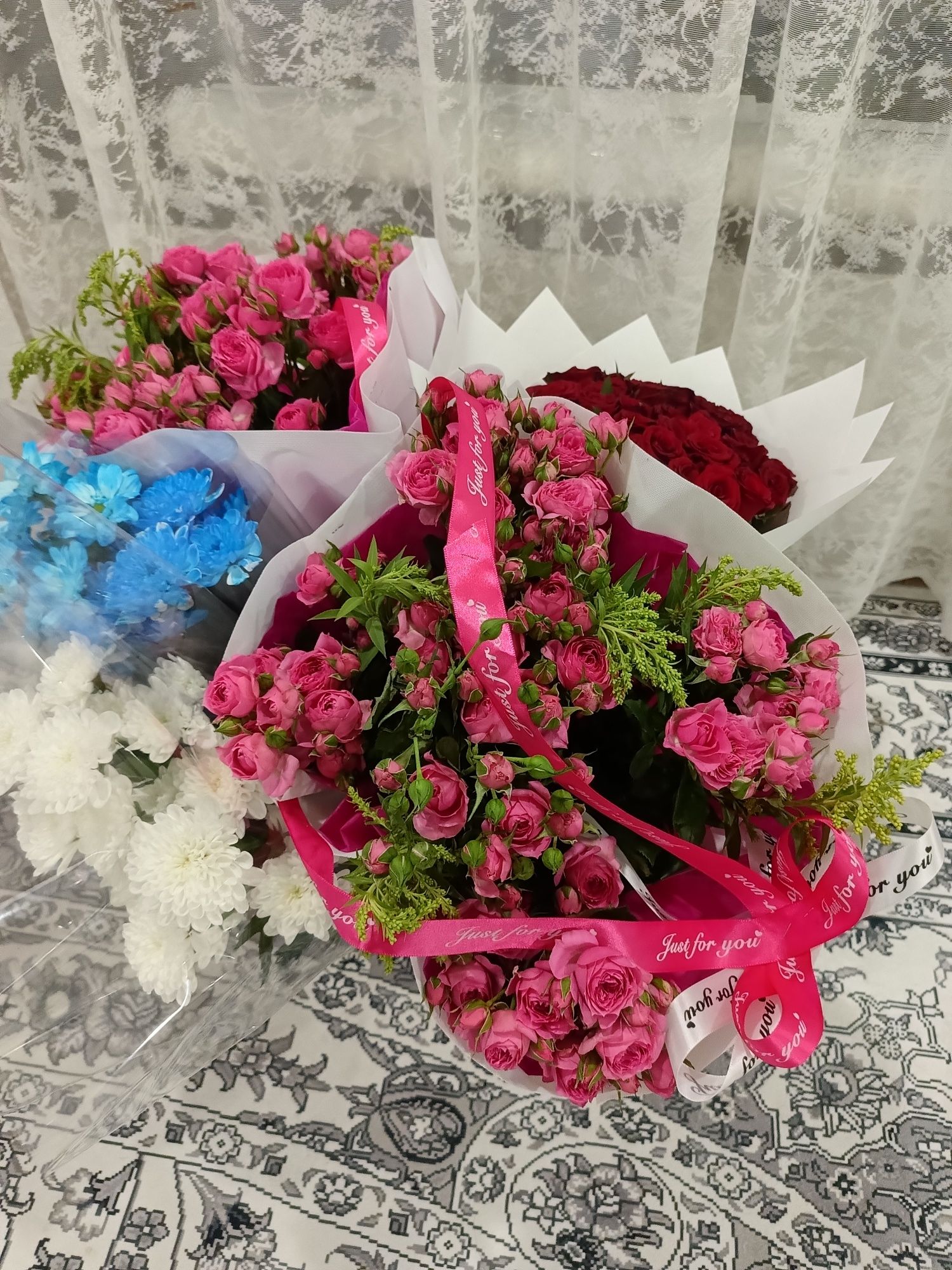 Свежие букеты цветов
