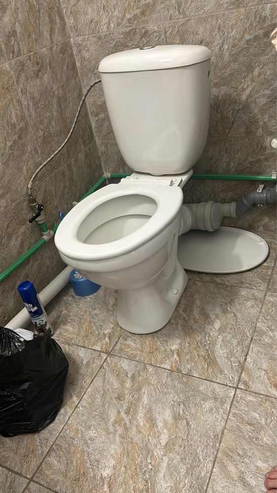 Унитаз хорошего состояния