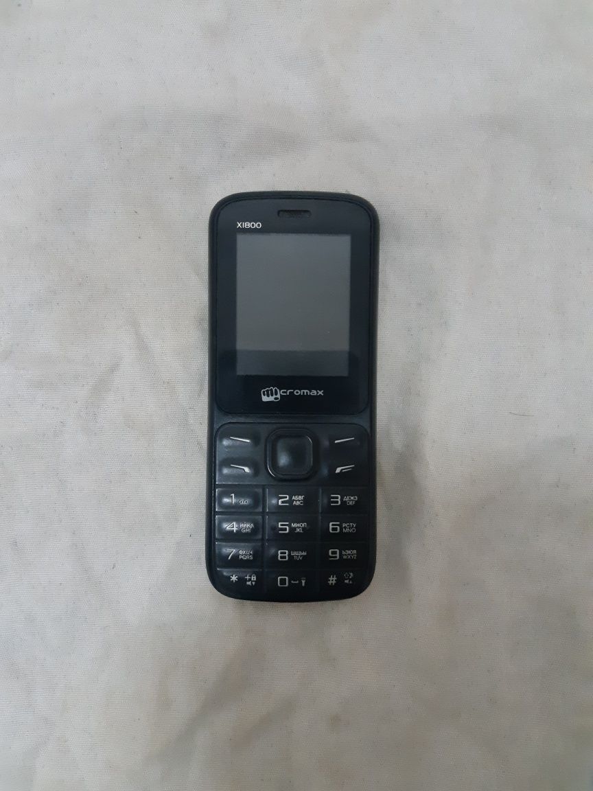 Micromax Модель X1800. Телефон на 2 Сим-Карты. Флешка. Блютуз. Фонарик
