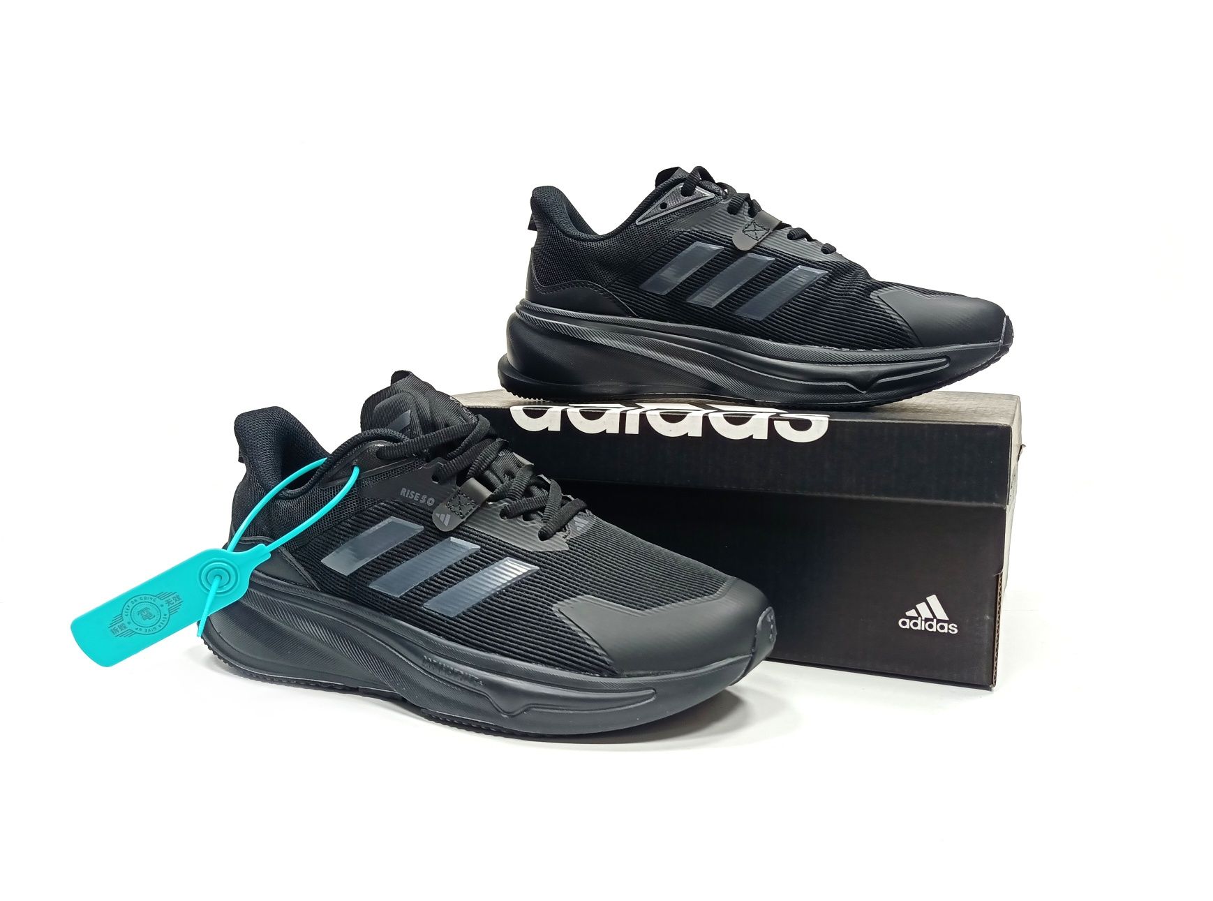 Беговые кроссовки Adidas Supernova размеры с 40 по 45 в Алматы