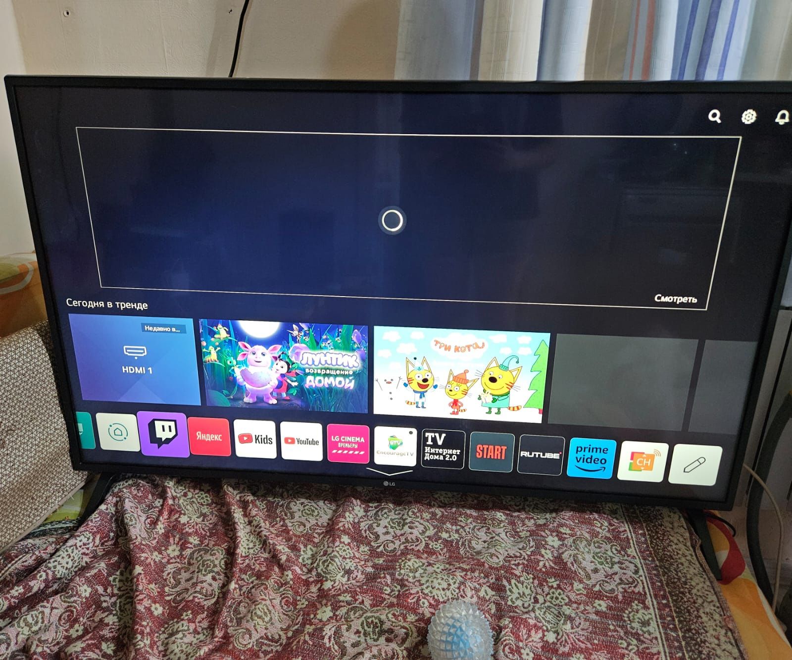 LG smart TV/4K/50 дюймов/ Ultra HD/пульт указка/в идеальном состоянии.