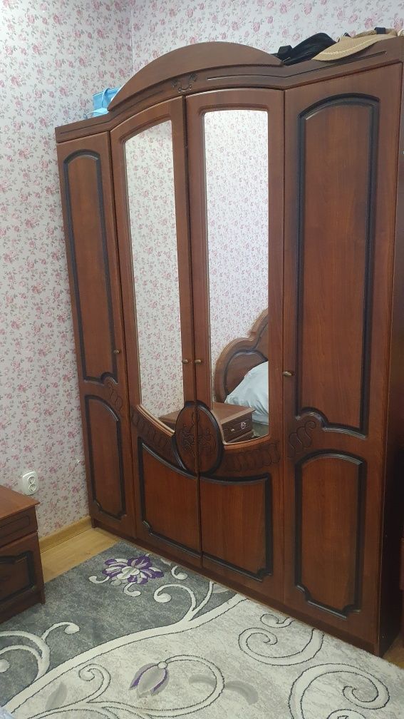 Спальный гарнитур