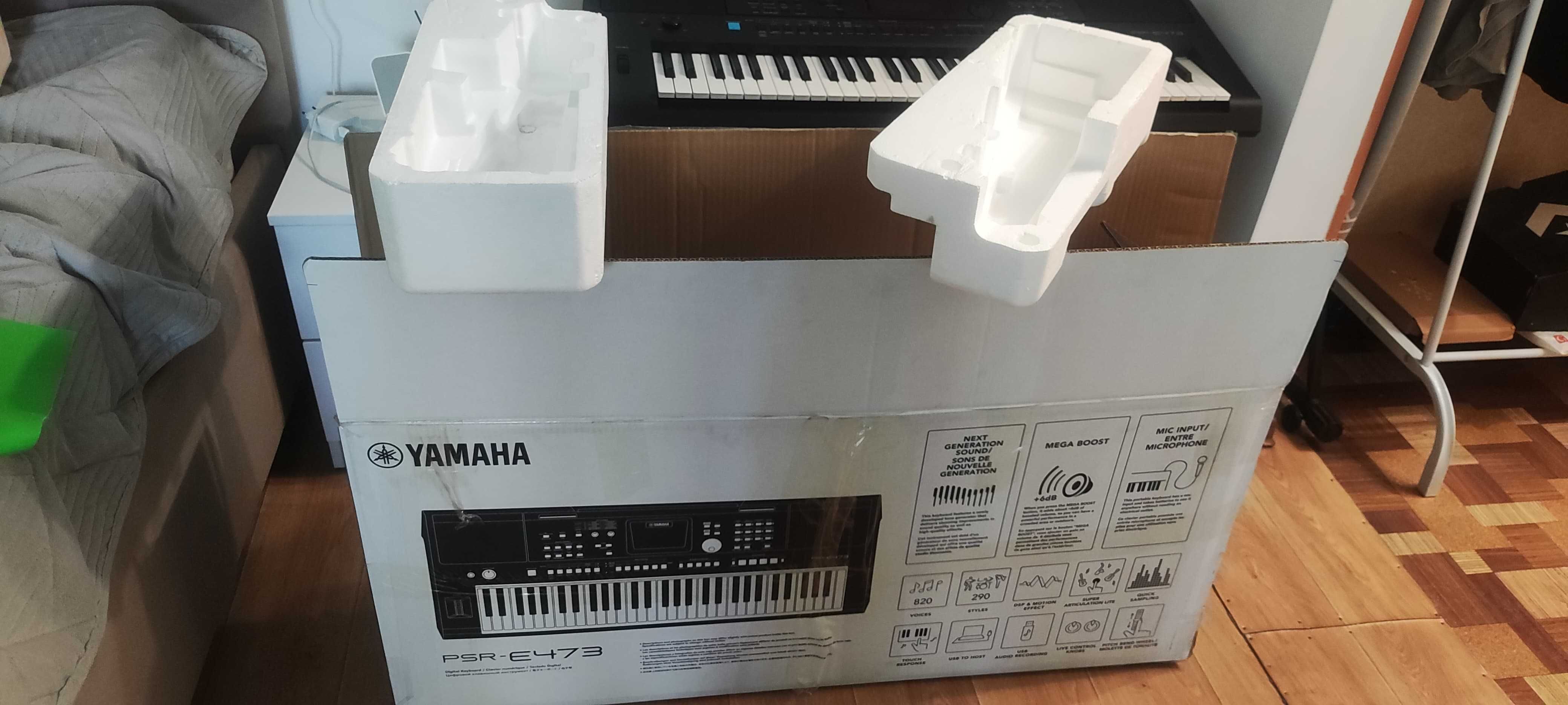 Синтезатор Yamaha PSR-E473 черный