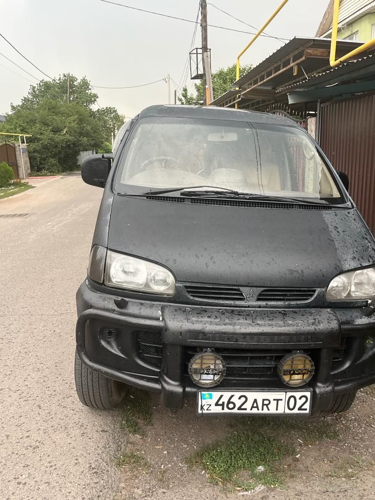 Mitsubishi Delika