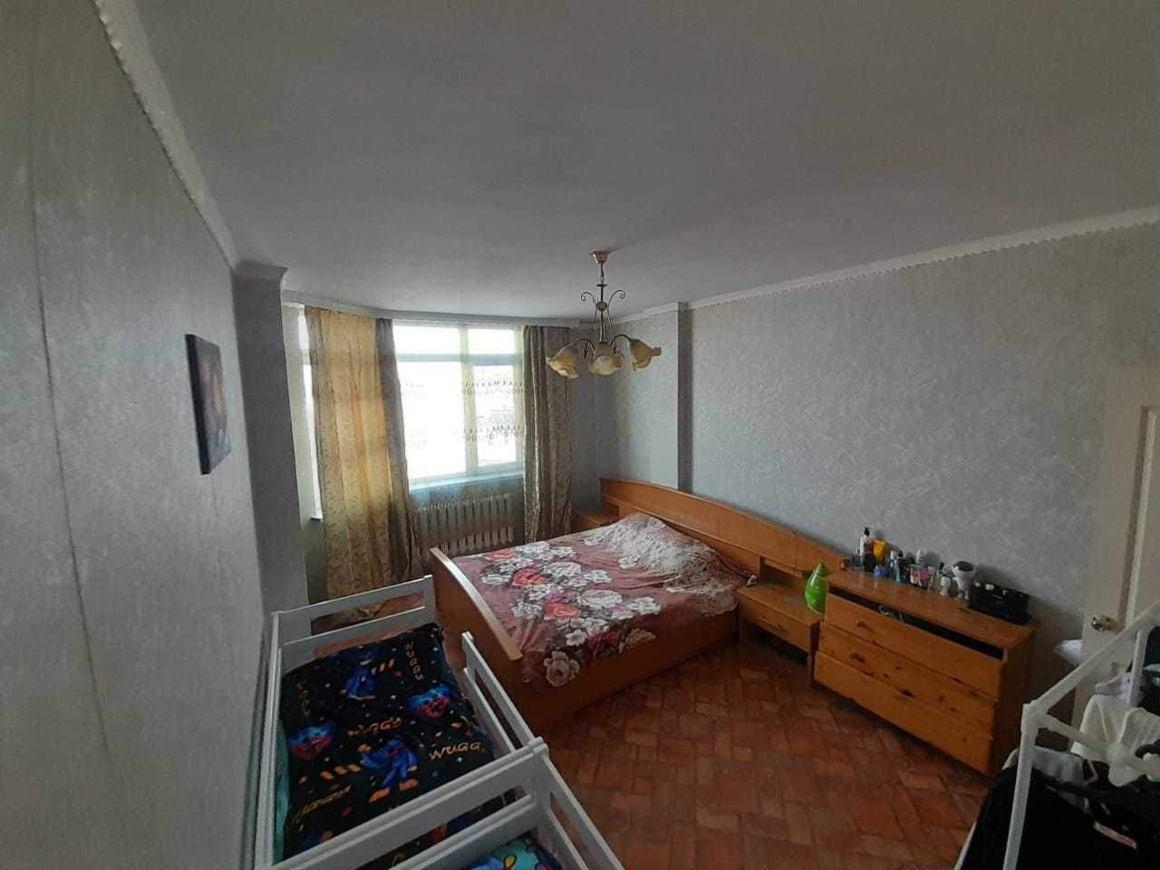 продам 2 комнатную   квартиру 88 кв.м