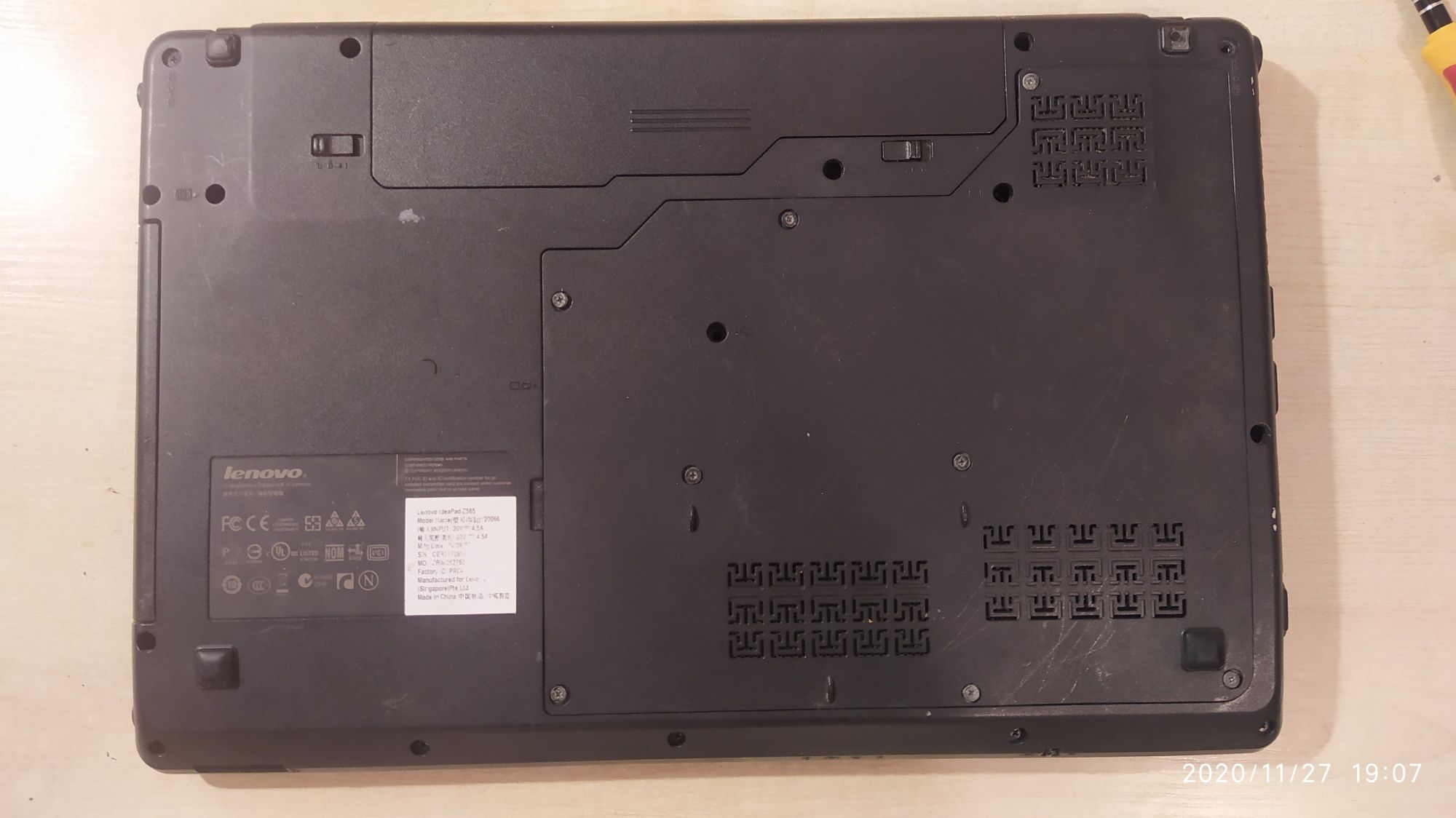 Корпус Lenovo IdeaPad Z565 (леново корпус)