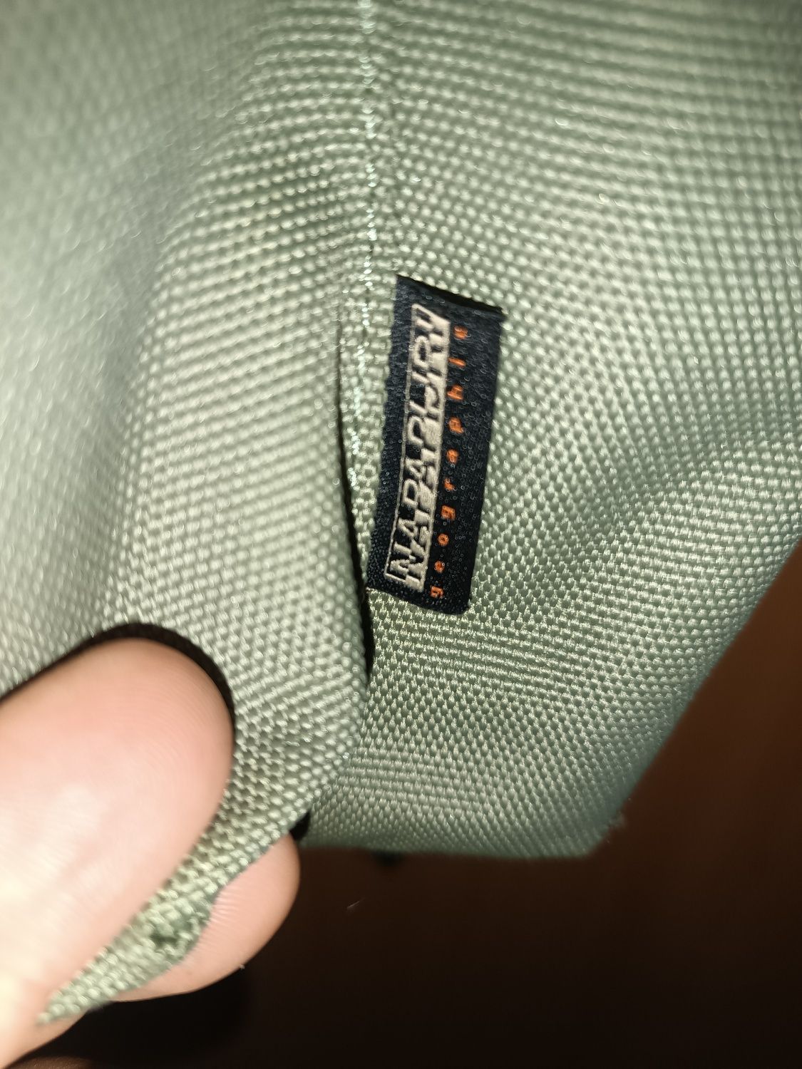Продам рюкзак napapijri напапири