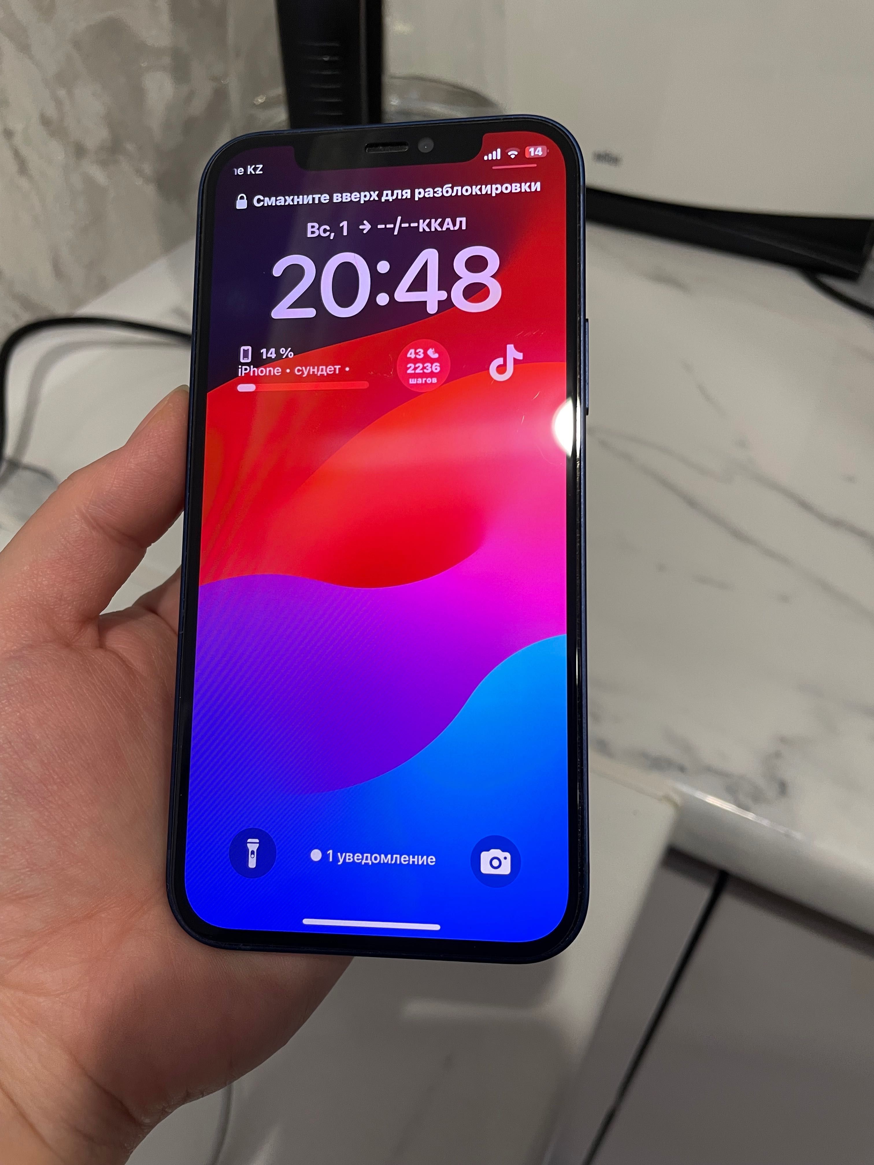 iPhone 12 продам