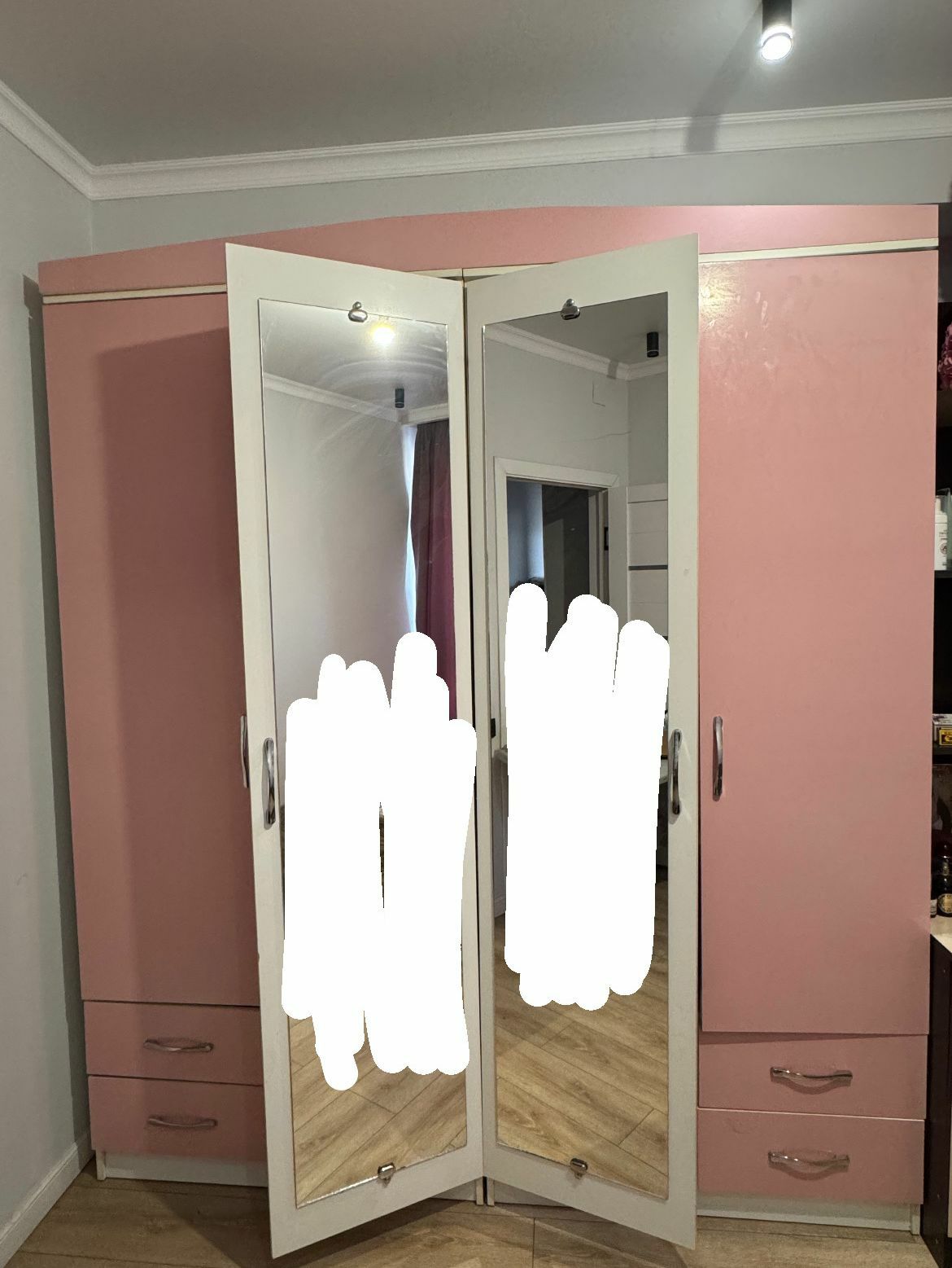 Продам шкаф и комод