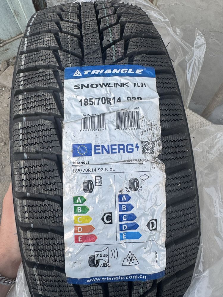 Резина зимняя новая. Две штуки 185/70r14.