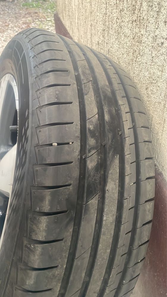 Продам шины с дисками 215/60/17