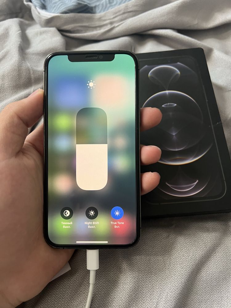 iPhone 12 Pro в идеальном состьянии