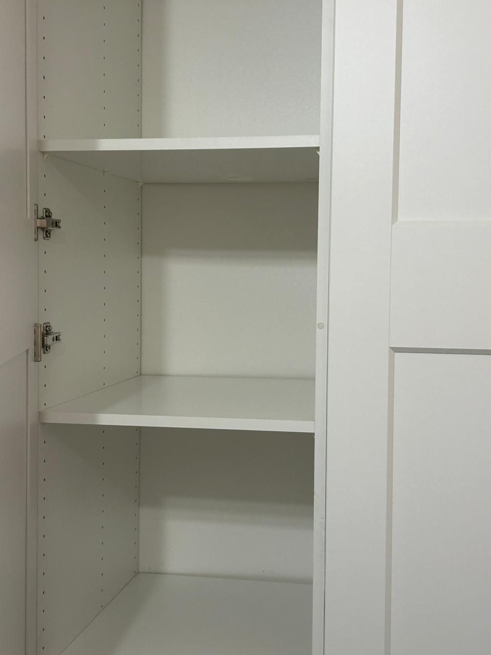 Шкаф белый ikea в хорошем состоянии