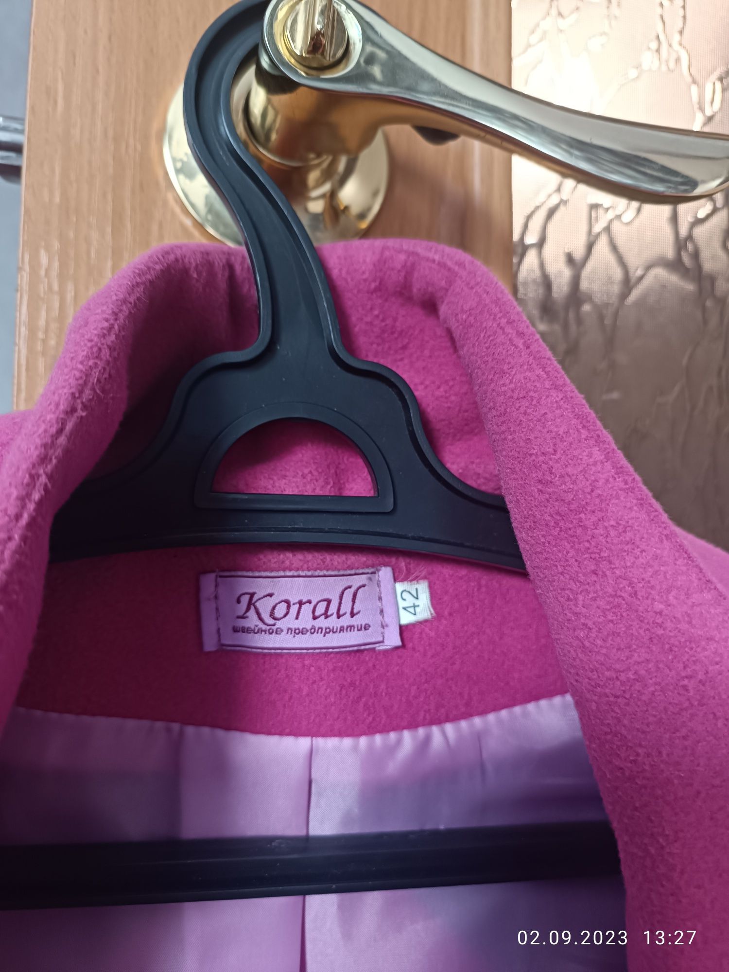 Продам красивое полупальто