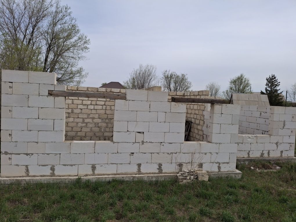 Продам дачный участок,район акжар 2,коллектив миллиоратор.