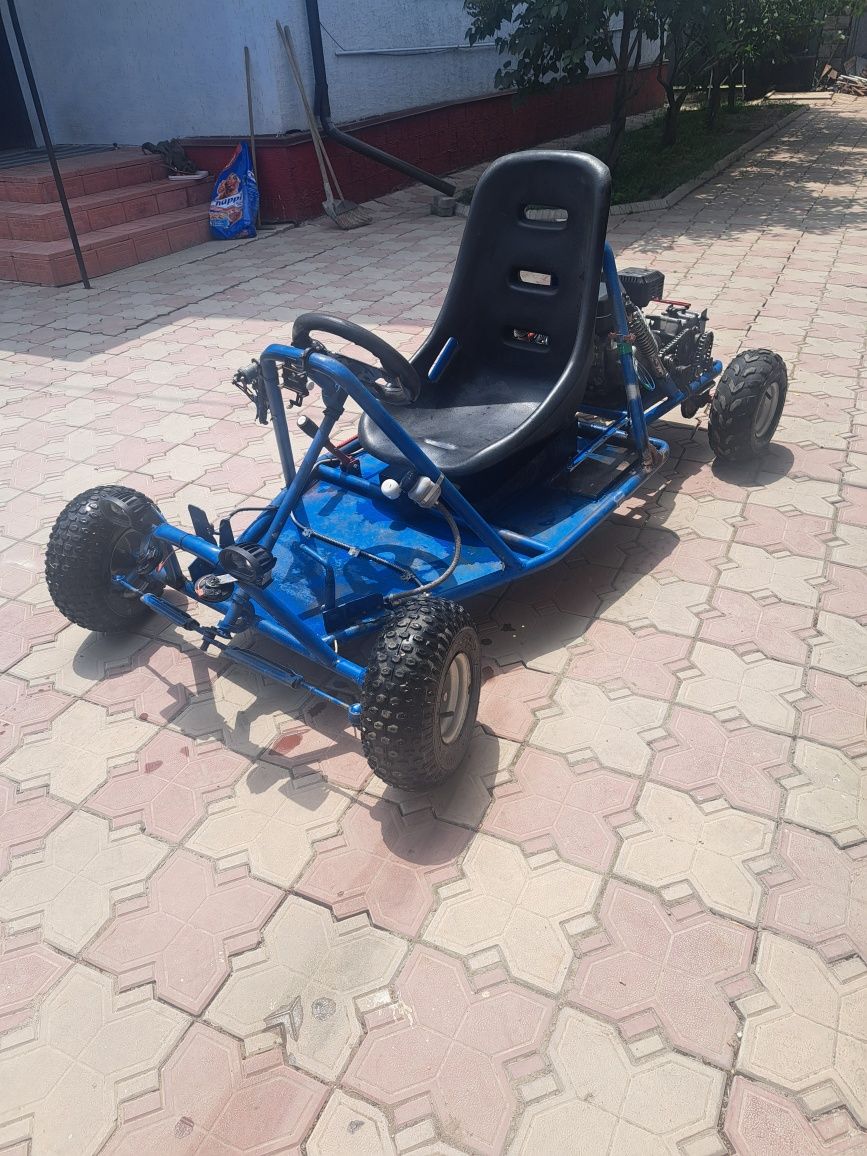 Продам картинг 220 кубов .