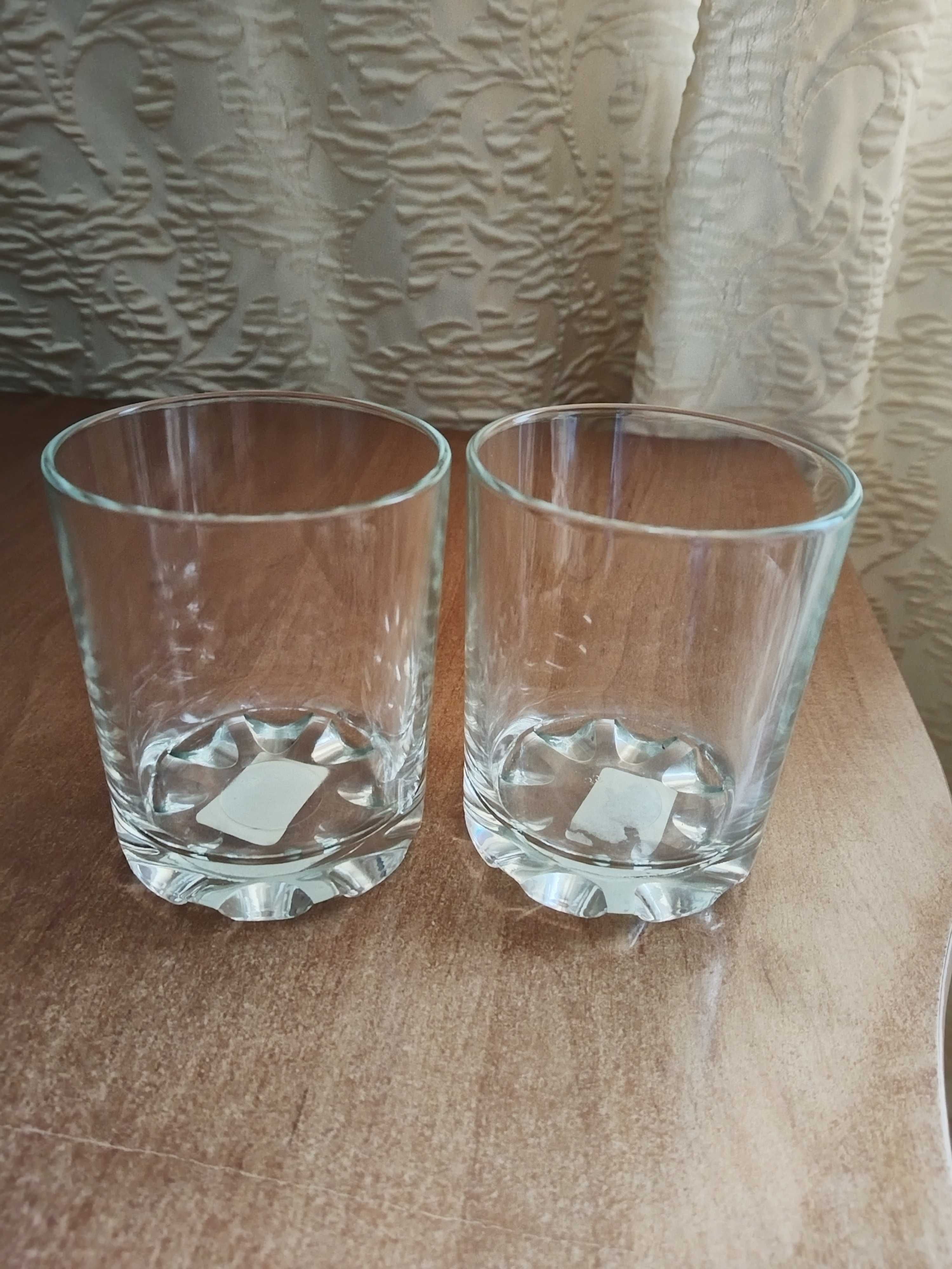 Стаканы из стекла новые