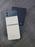Samsung Galaxy Z flip 4 ,128 GB
