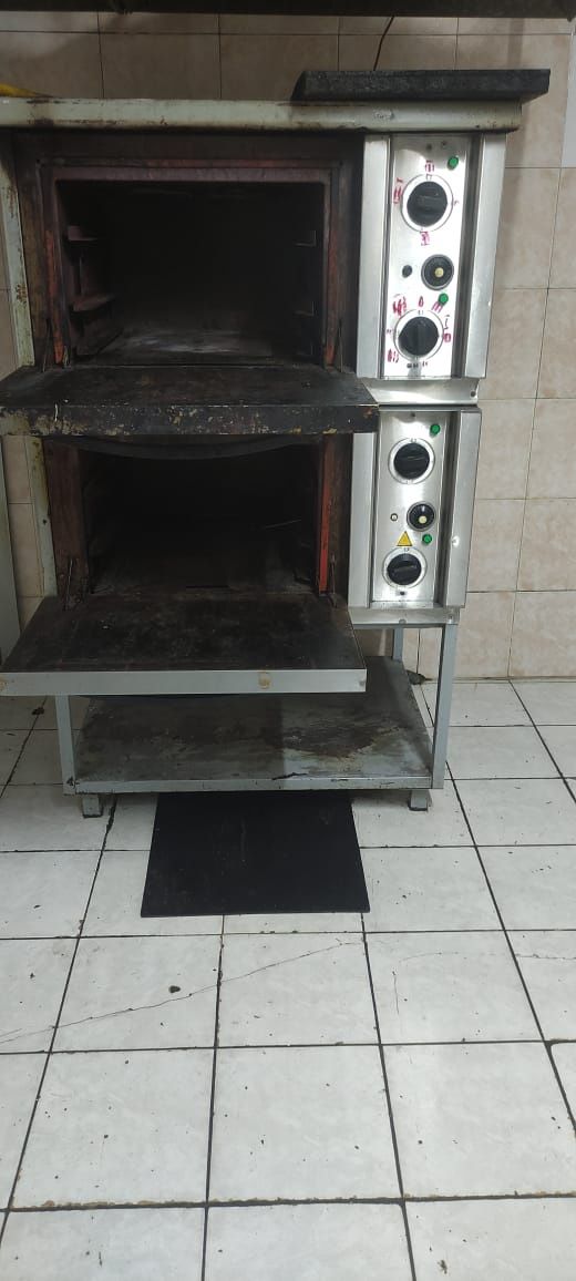 Продаю промышленный духовой шкаф