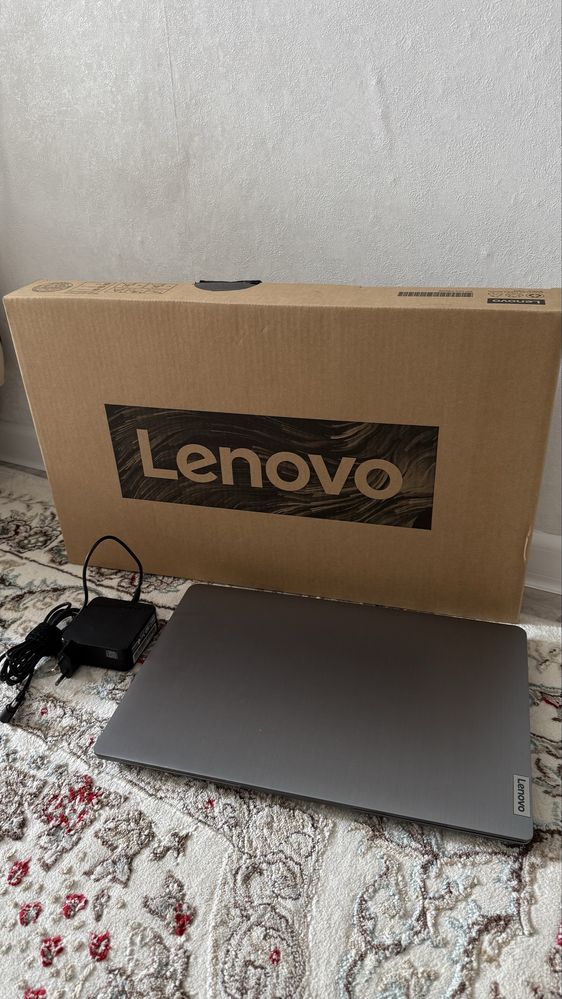 Продам ноутбук Lenovo