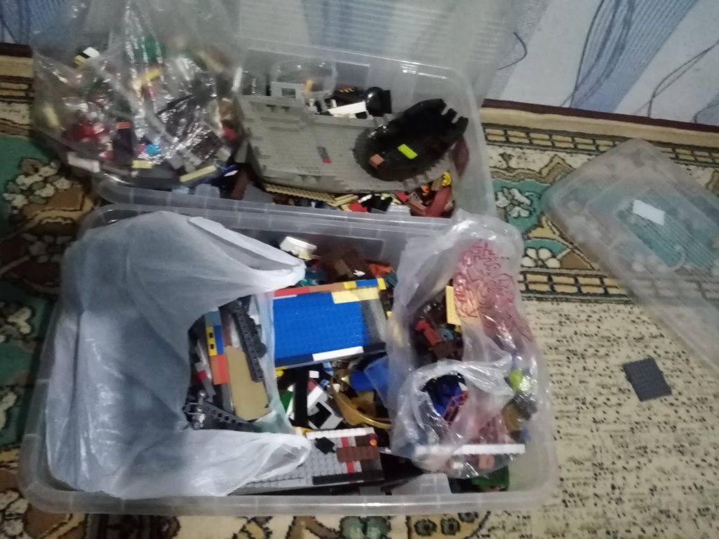 Продам лего 10кг
