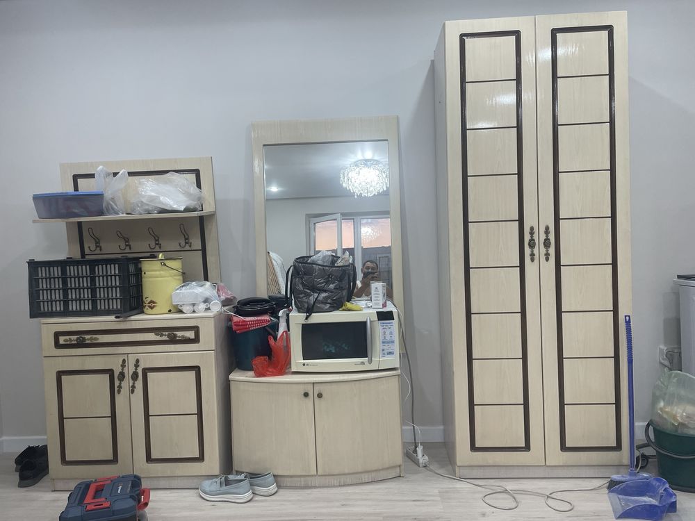 Продам прихожи хорошем состояние