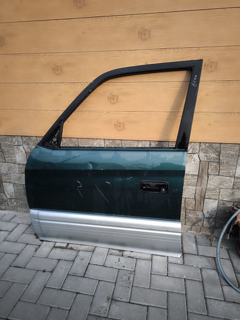 Колонки на Toyota Prado 95 в Алматы