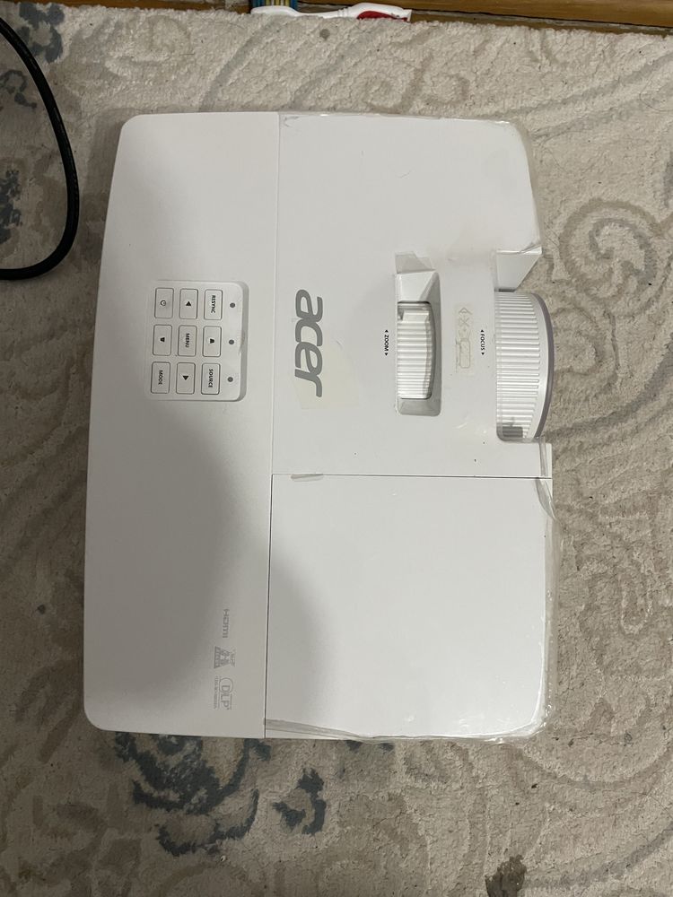Продаю проектор Acer X127H:1522 Идеальное состояние