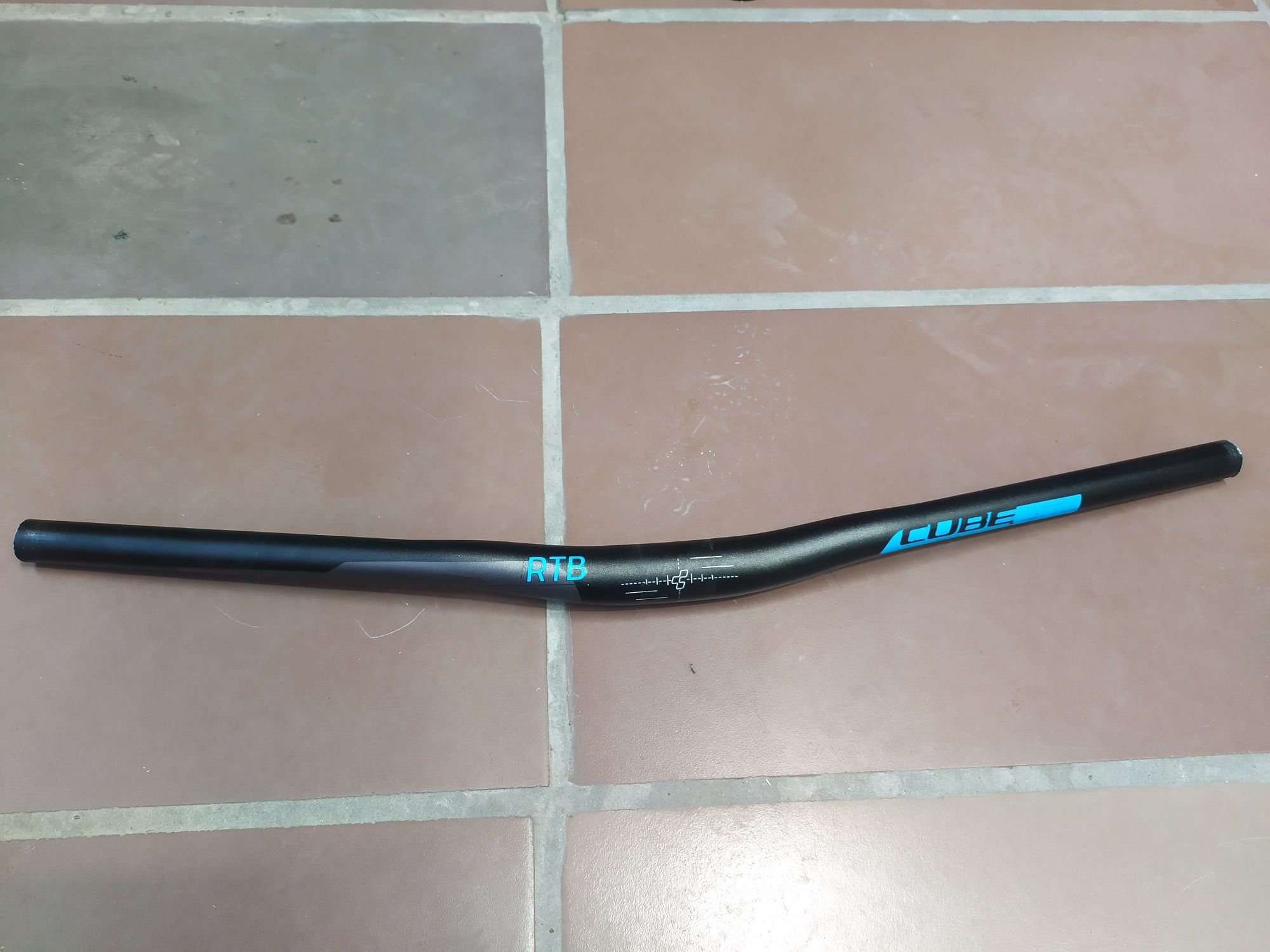 Продам руль Cube 680 mm