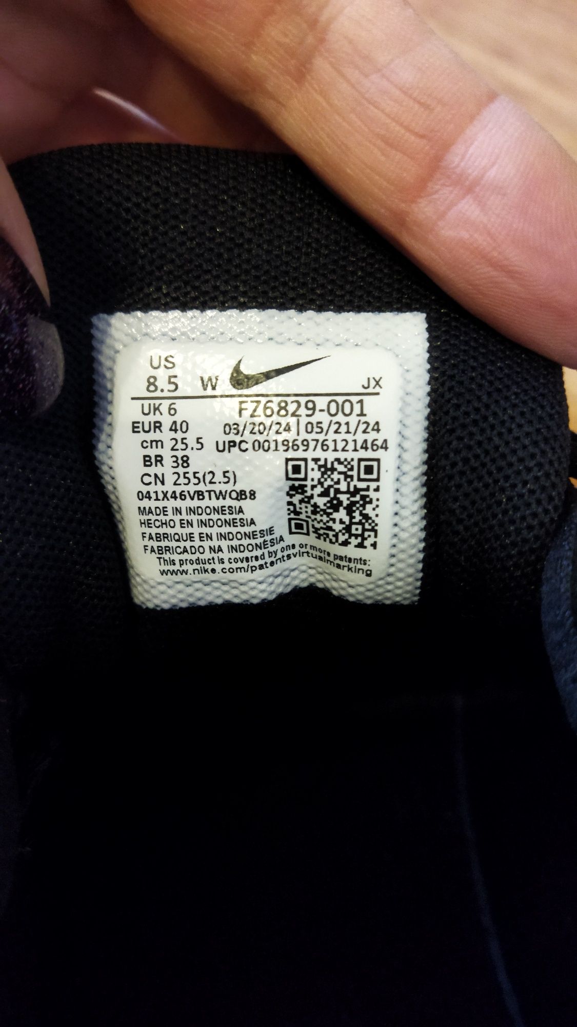 Женские Кроссовки Nike оригинал на широкую стопу 25см  8.5us revolutio