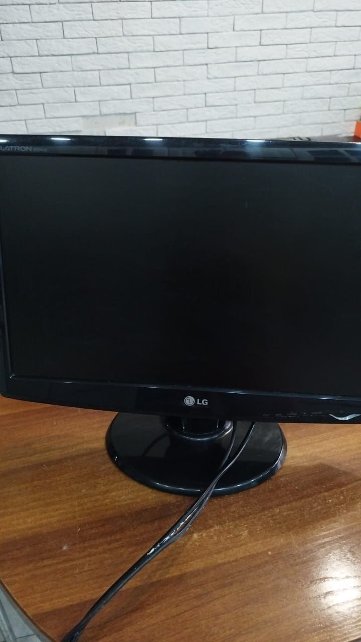 Монитор LG Flatron