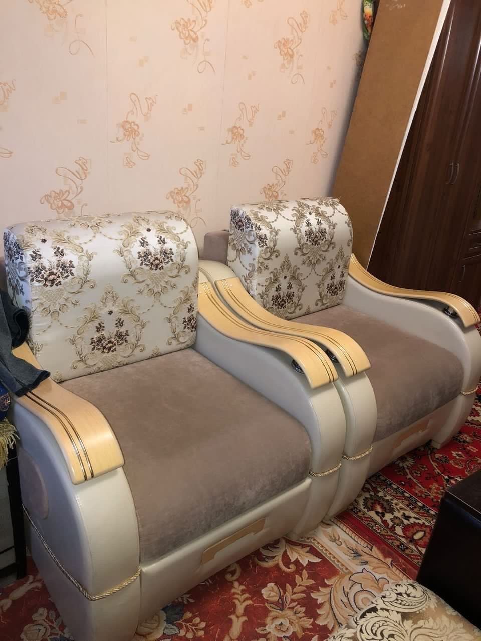 Диван и кресла в хорошем состоянии