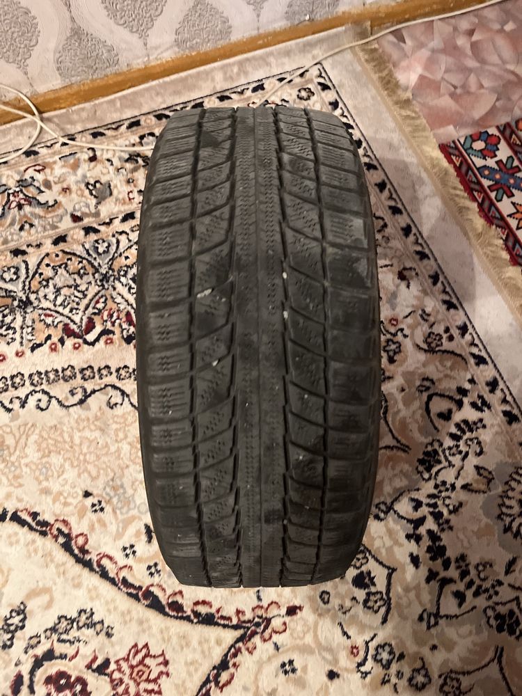 Продам шины липучка