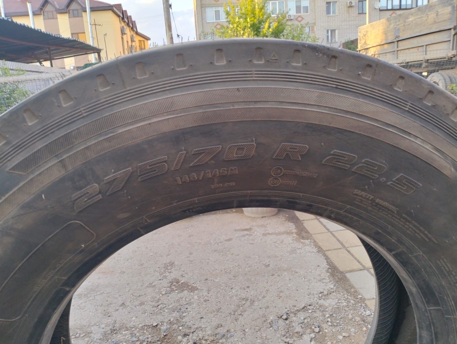 Шины на камаз новый
