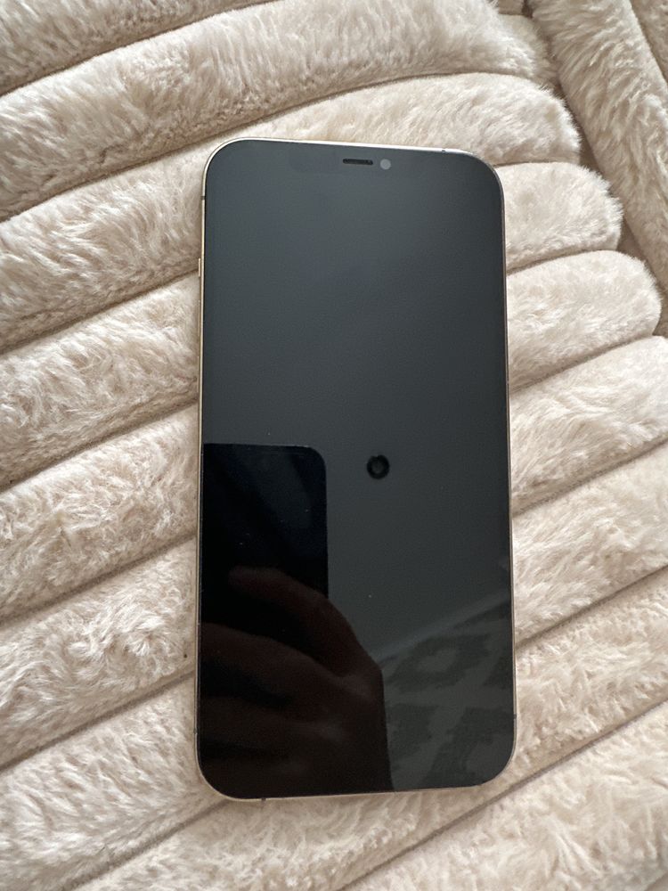 Продам iphone 12 pro max б/у
