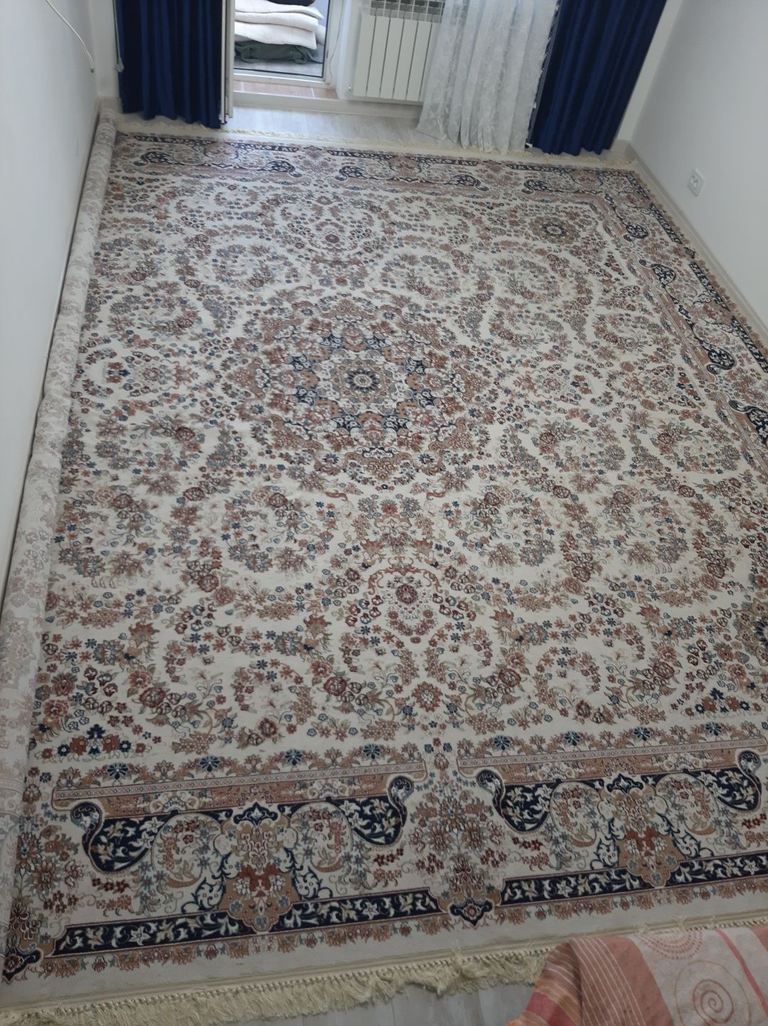 Ковёр в отличном состоянии