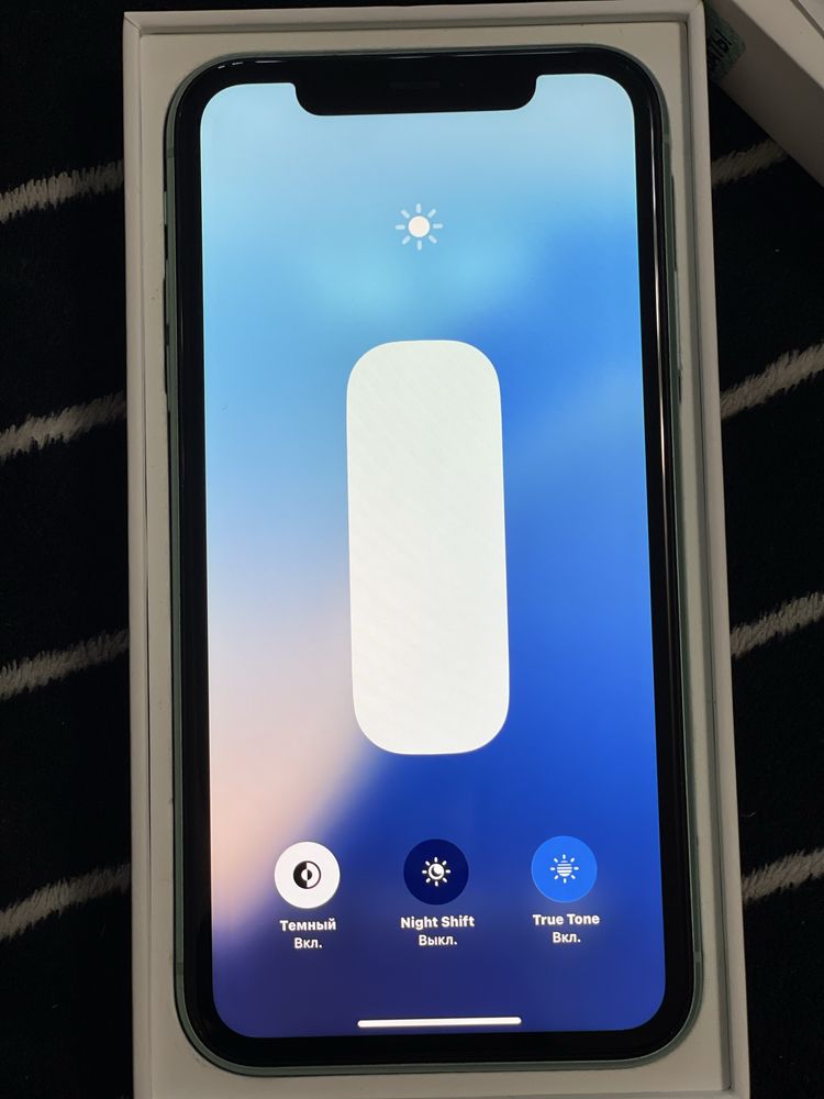 Продаю iPhone 11 на 128 ГБ