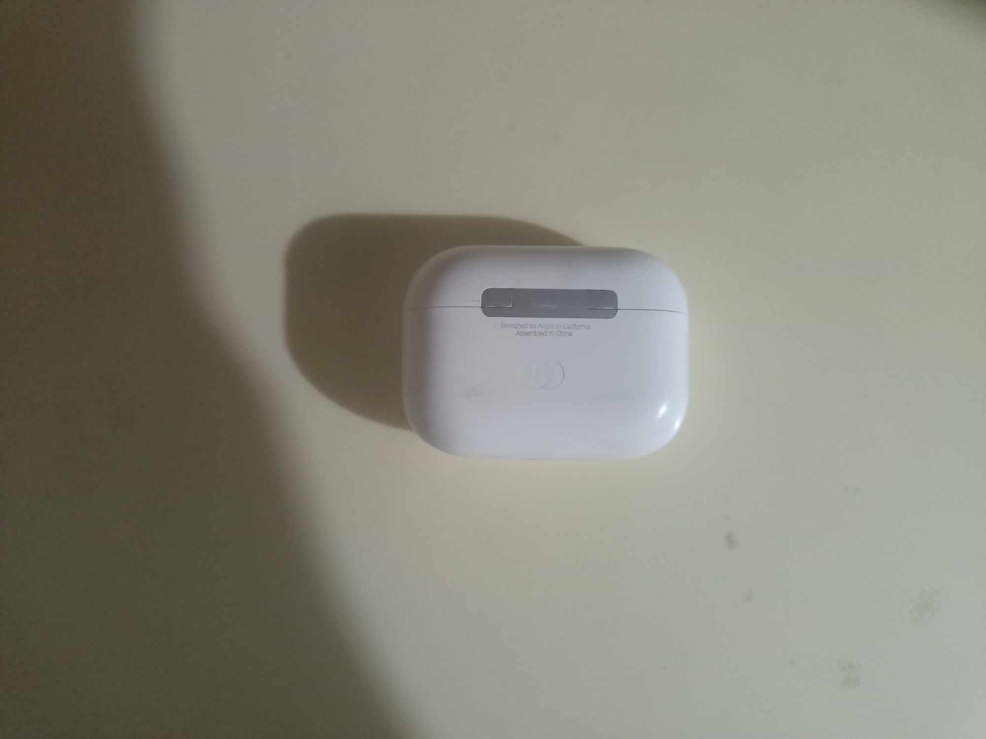 Срочно продам airpods pro