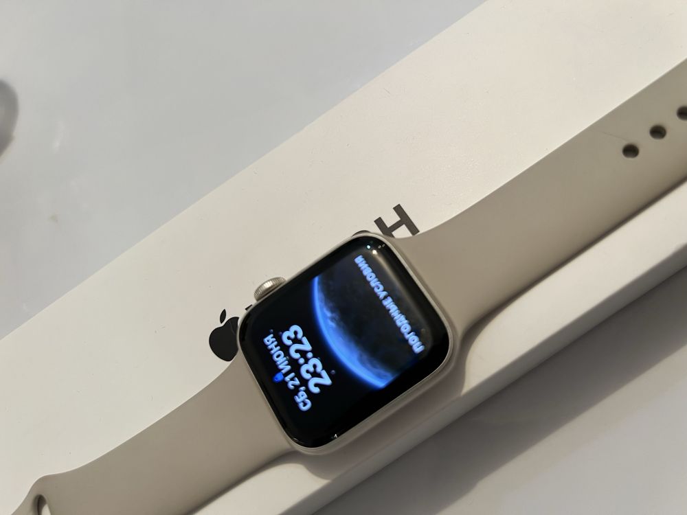 Продается apple whatch se 2 40 mm