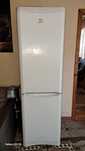 Продам холодильник Indesit
