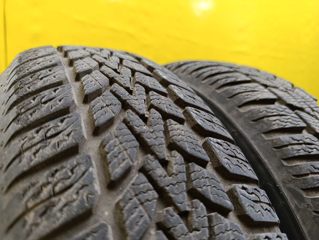 Шины 165/65 R15 Dunlop пара.