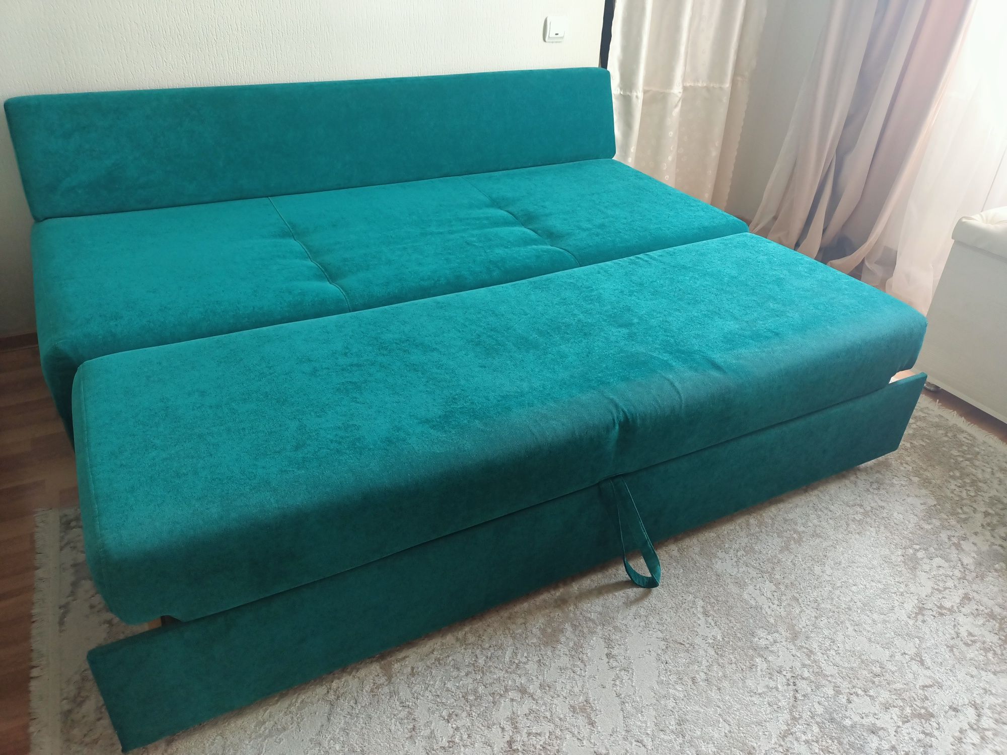 Продам диван б/у в отличном состоянии